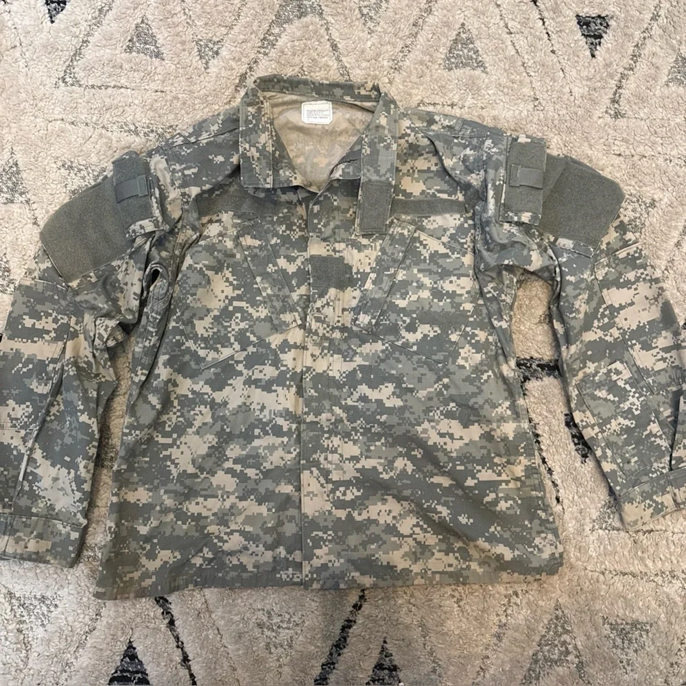 US Army Coat Mens Medium -Regular ACU‎ Jacket Combat Uniform BDU Digital Camo